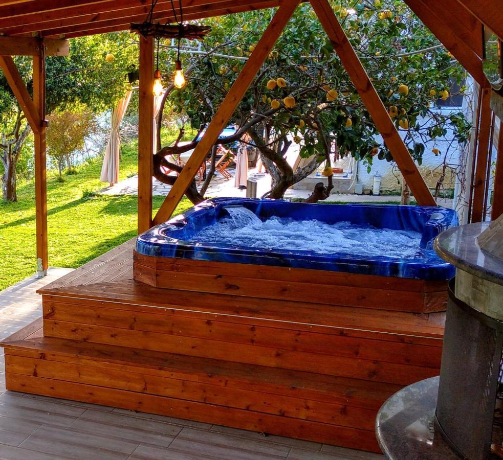 شقة The Elysian At Nicopolis Jacuzzi Nikopolis المظهر الخارجي الصورة
