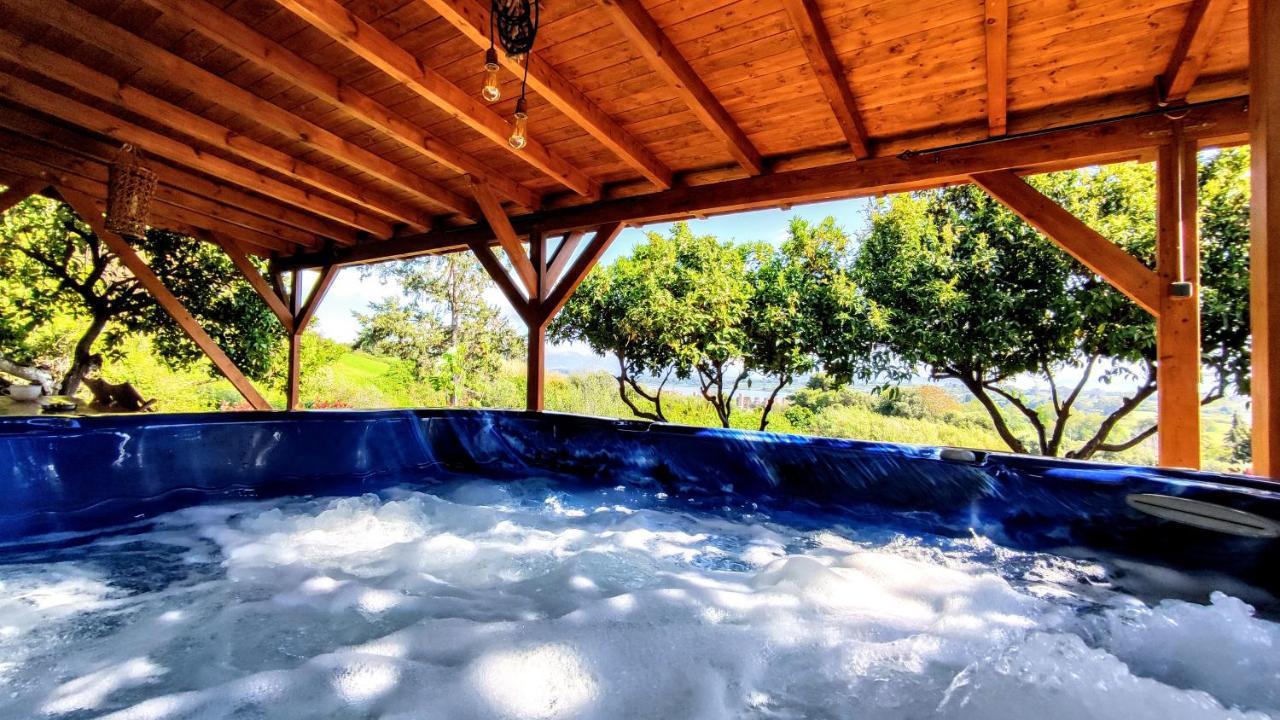 شقة The Elysian At Nicopolis Jacuzzi Nikopolis المظهر الخارجي الصورة